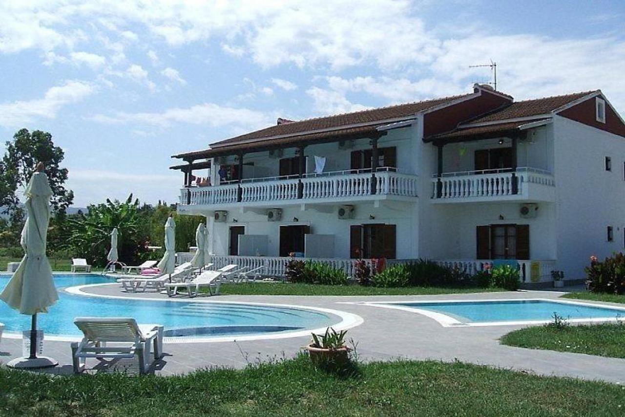 Vlachos Apartments Сидарион Экстерьер фото