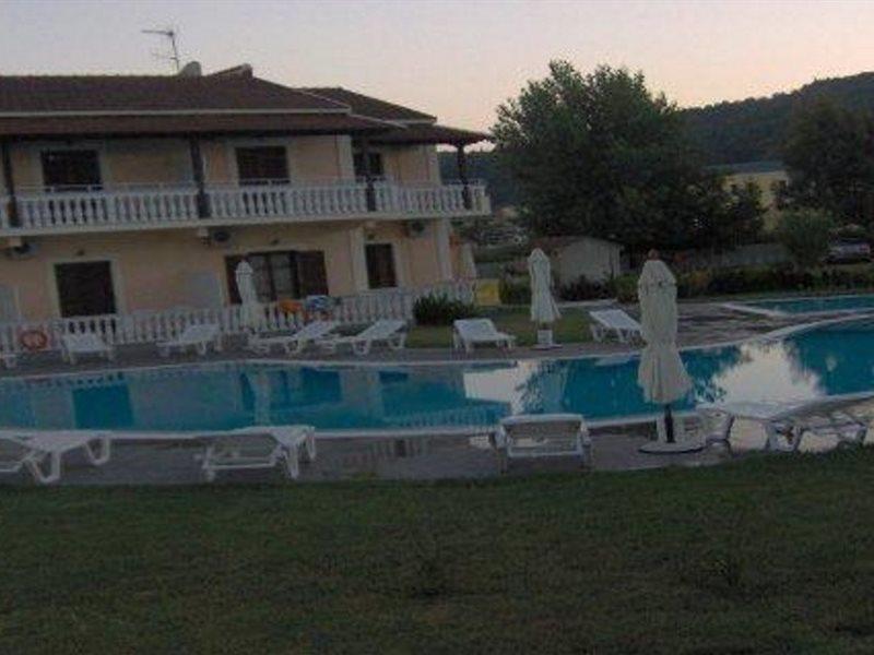 Vlachos Apartments Сидарион Экстерьер фото